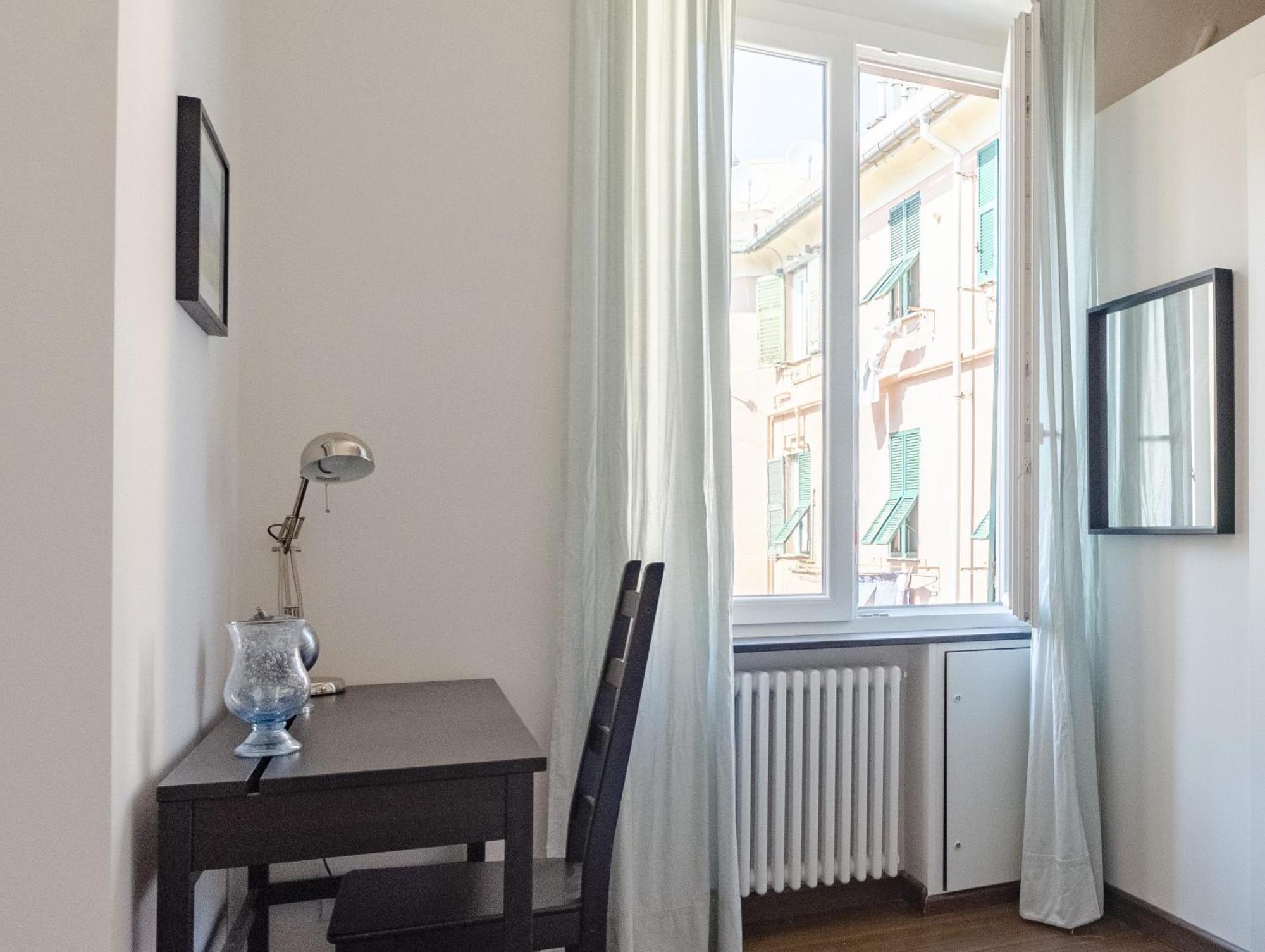 Joivy Spacious Family Apt For 4, In Carignano, Genoa Exterior photo